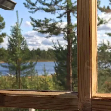 別荘 Wilderness Cabin At Huskyfarm Lake View イバロ